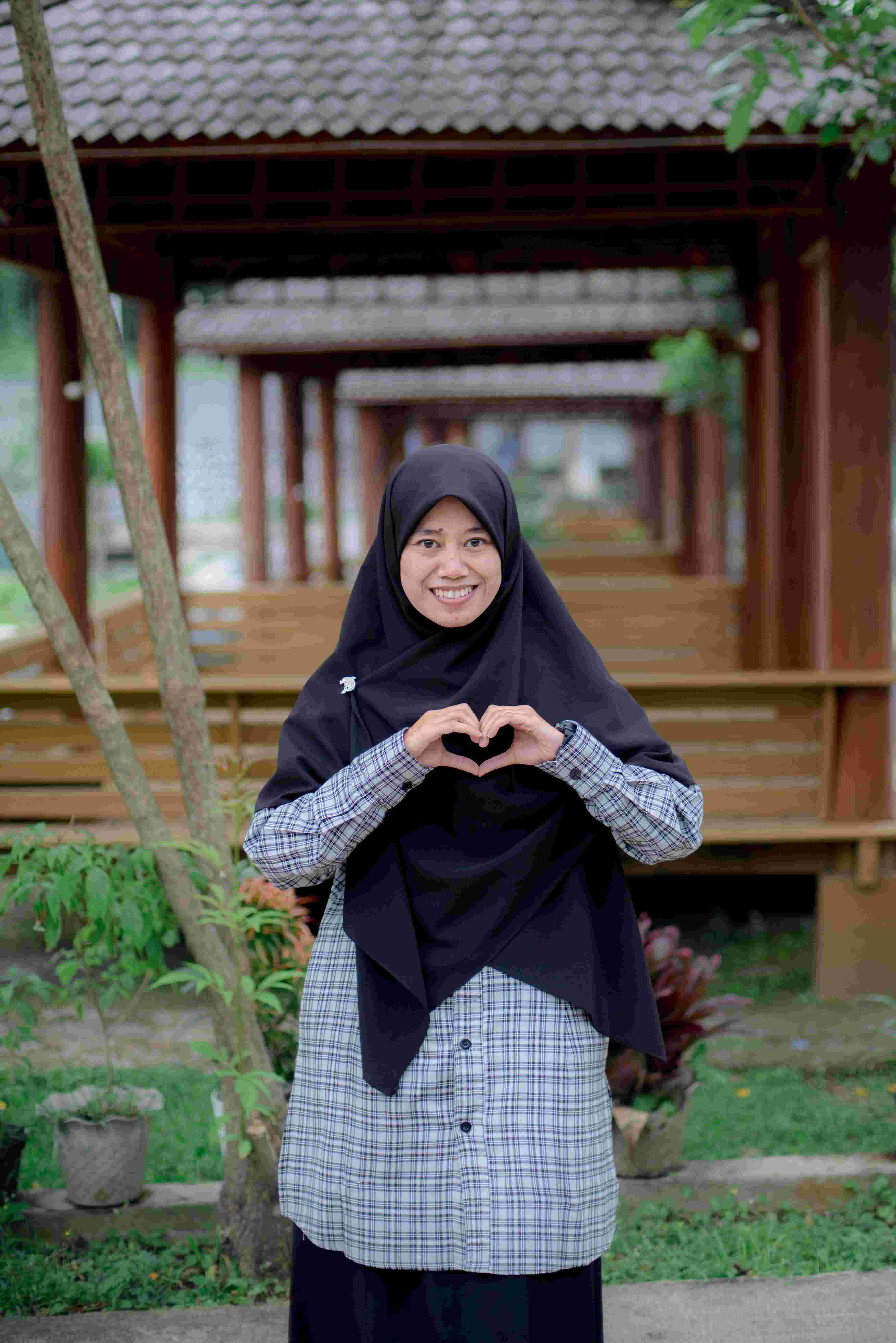 Tesa Selawati, S.Pd.